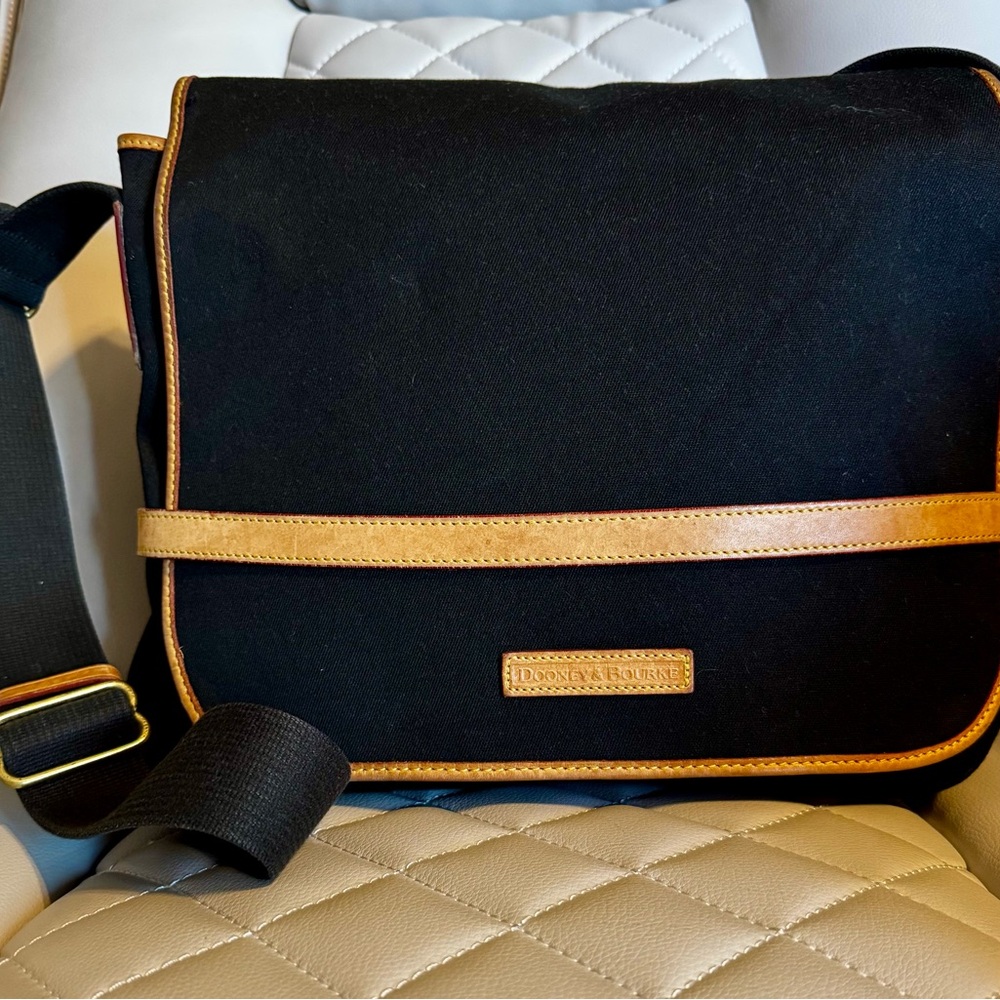 Dooney & Bourke Men's or Women’s Black and Tan Messenger Bag
